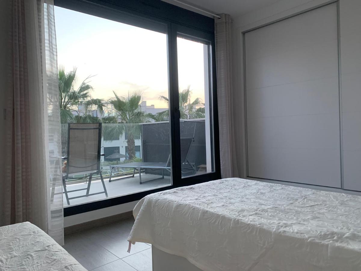 Punta Prima Villa 3 Bedrooms And Solarium Sea View Torrevieja Exterior photo