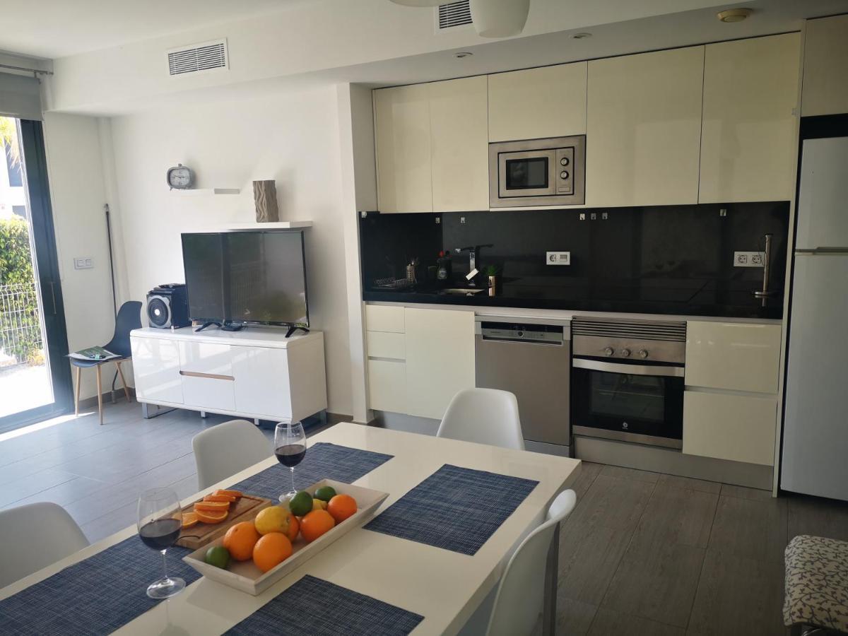 Punta Prima Villa 3 Bedrooms And Solarium Sea View Torrevieja Exterior photo